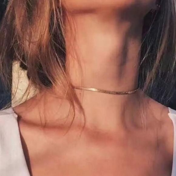 NEW 18K Gold Flat Snake Chain Necklace, nice Necklace, cute Necklace - Picture 4 of 6